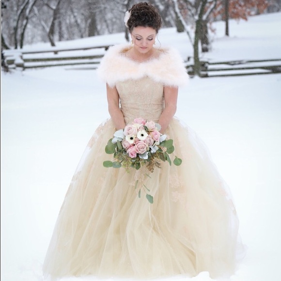 Meet your posher! - Picture 1 of 6